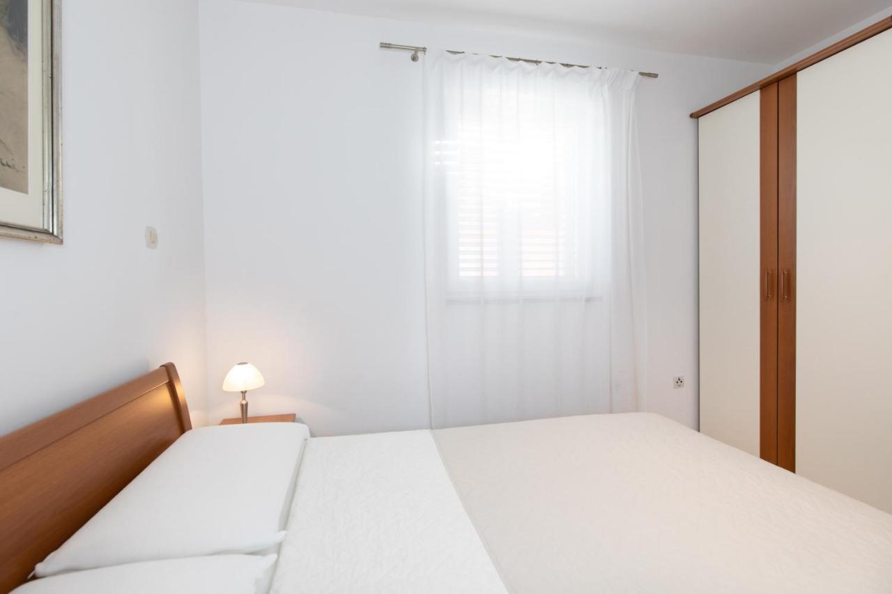 Apartments Bella Vista Krk Town Luaran gambar