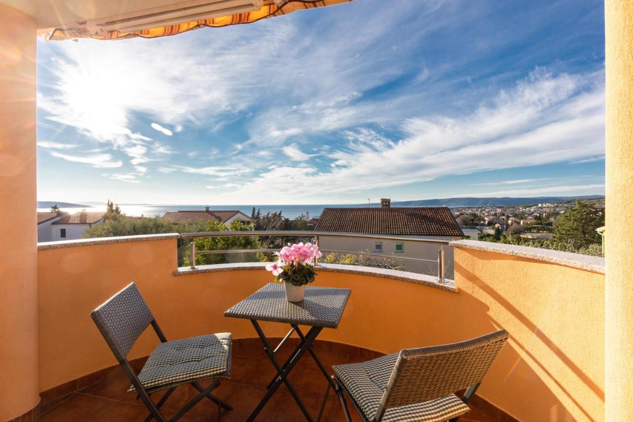 Apartments Bella Vista Krk Town Luaran gambar